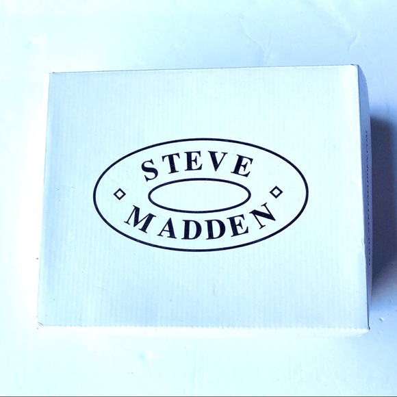 Steve Madden Black Suede Fringe Pumps Size 6 1/2 - Picture 9 of 11